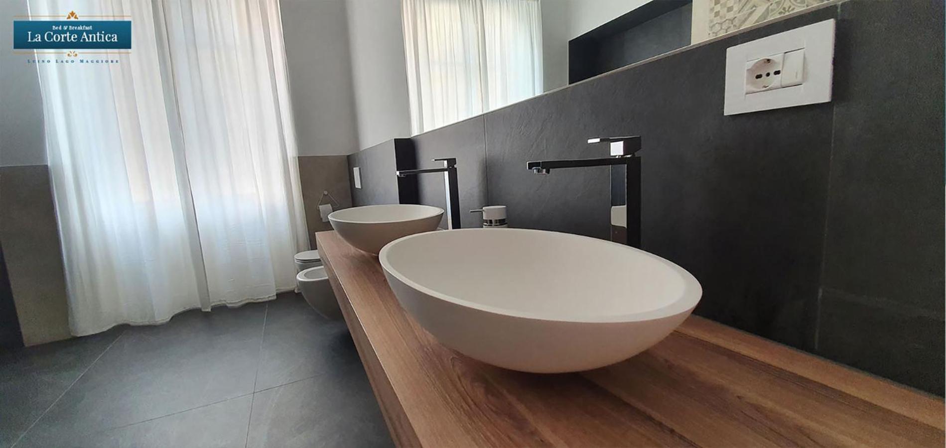 B&B La Corte Antica - Luino Lago Maggiore Dış mekan fotoğraf